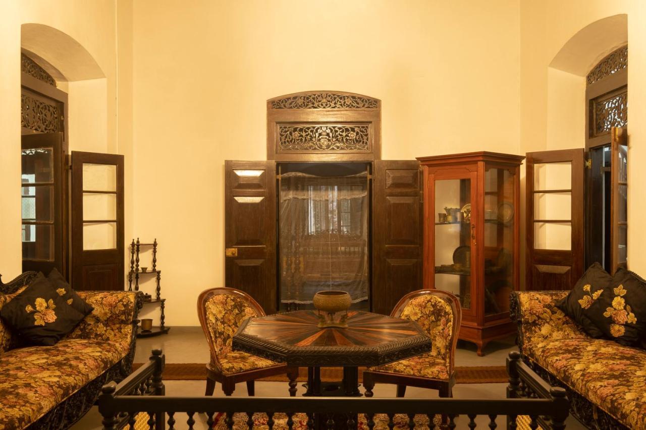 מלון רטנאפורה Gileemale Walawwa & Estate מראה חיצוני תמונה
